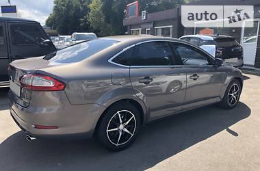 Седан Ford Mondeo 2011 в 