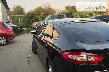 Хетчбек Ford Mondeo 2015 в 