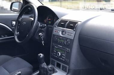 Хетчбек Ford Mondeo 2006 в 