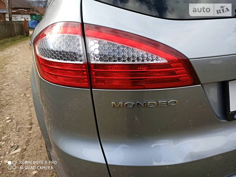 Седан Ford Mondeo 2010 в Дрогобичі