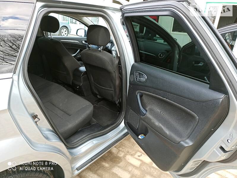 Седан Ford Mondeo 2010 в Дрогобичі