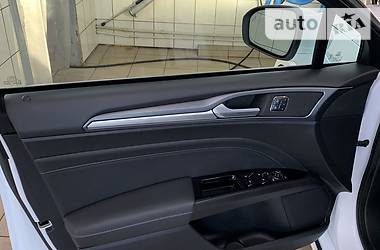 Ліфтбек Ford Mondeo 2015 в 