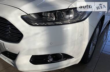 Ліфтбек Ford Mondeo 2015 в 