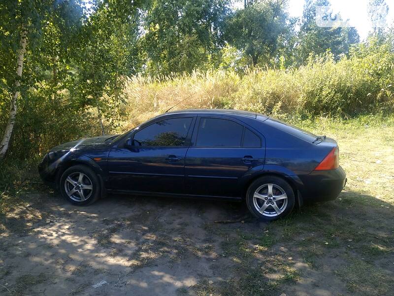 Хэтчбек Ford Mondeo 2002 в Киеве