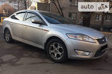 Седан Ford Mondeo 2010 в 