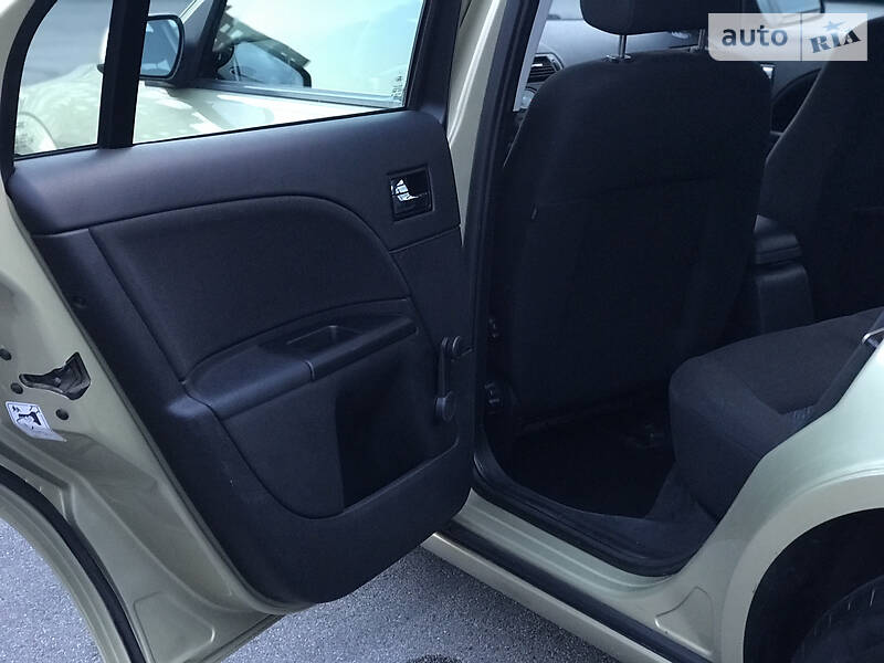 Седан Ford Mondeo 2006 в Києві