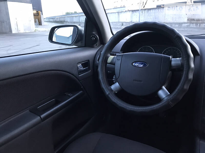 Седан Ford Mondeo 2006 в Києві
