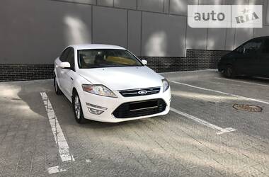 Седан Ford Mondeo 2011 в Львове