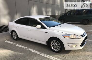 Седан Ford Mondeo 2011 в Львове