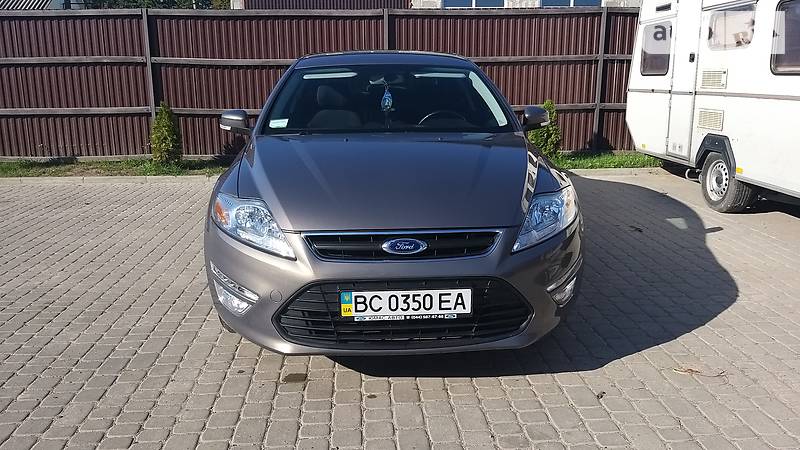Седан Ford Mondeo 2012 в Сокале