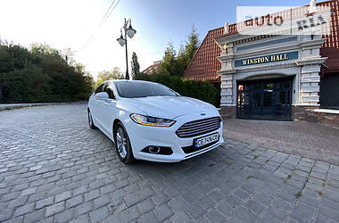 Ліфтбек Ford Mondeo 2017 в Чернівцях