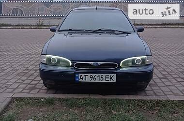 Хэтчбек Ford Mondeo 1995 в Ивано-Франковске