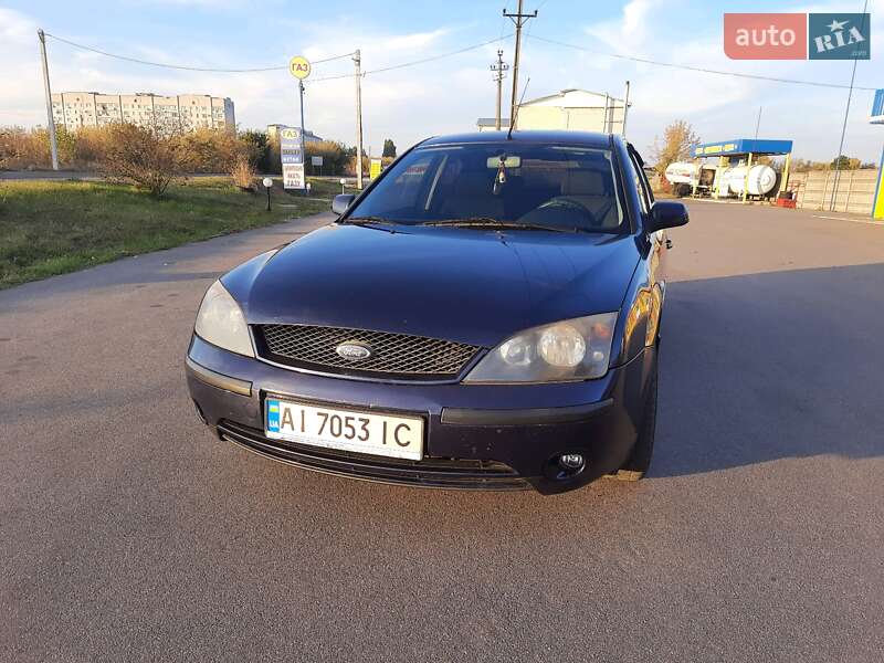 Хетчбек Ford Mondeo 2002 в 