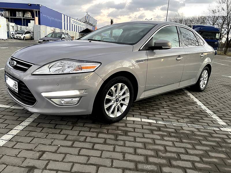 Седан Ford Mondeo 2014 в Коломые