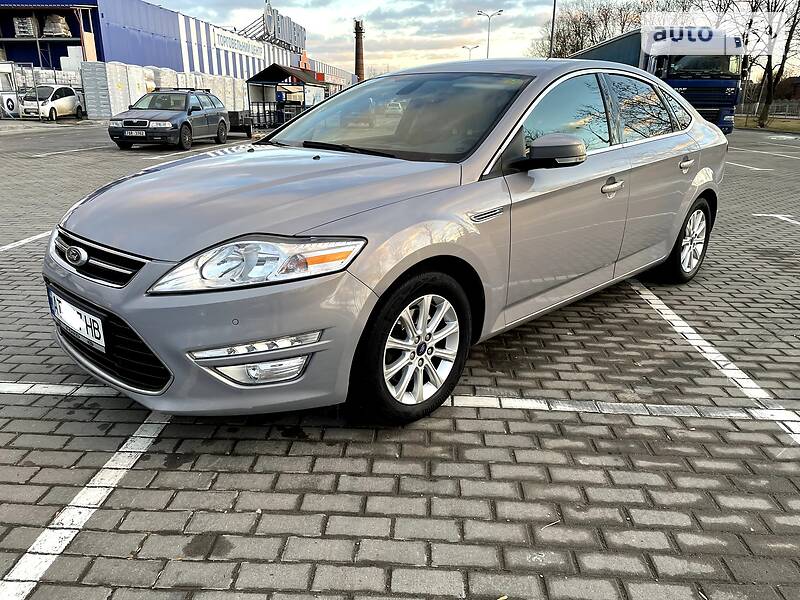 Седан Ford Mondeo 2014 в Коломые