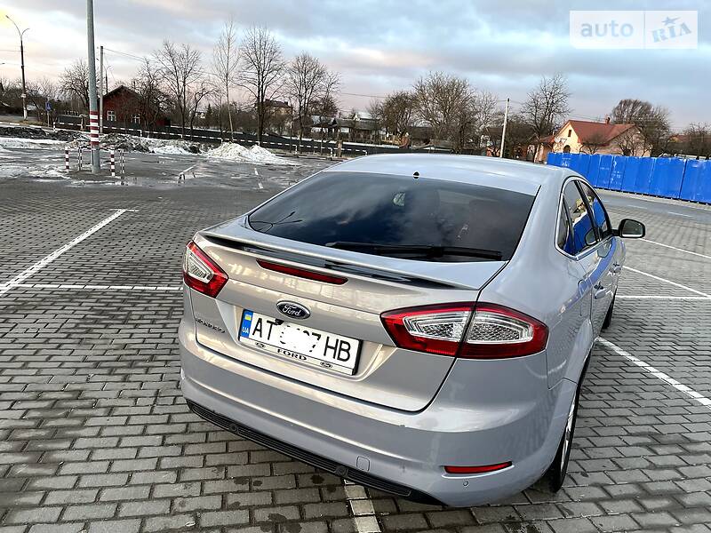 Седан Ford Mondeo 2014 в Коломые