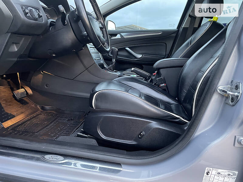 Седан Ford Mondeo 2014 в Коломые