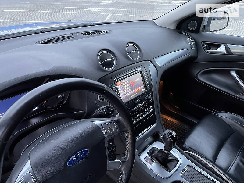 Седан Ford Mondeo 2014 в Коломые