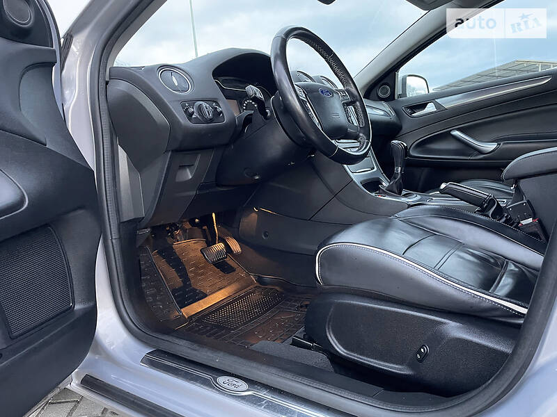 Седан Ford Mondeo 2014 в Коломые