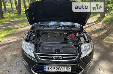 Седан Ford Mondeo 2011 в Дубно