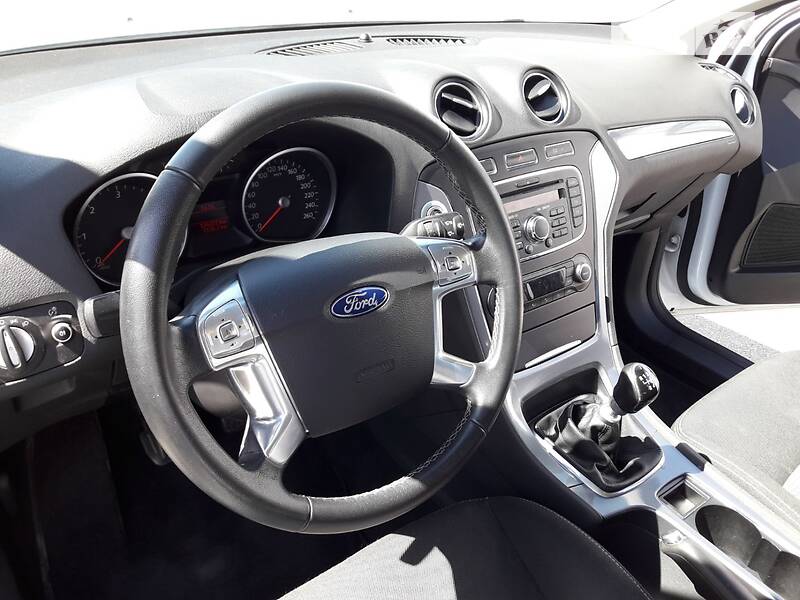 Седан Ford Mondeo 2013 в Киеве фото 14 Седан Ford Mondeo 2013 в Киеве