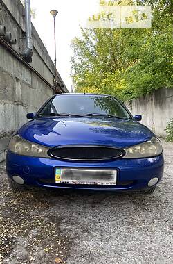 Седан Ford Mondeo 1998 в Киеве