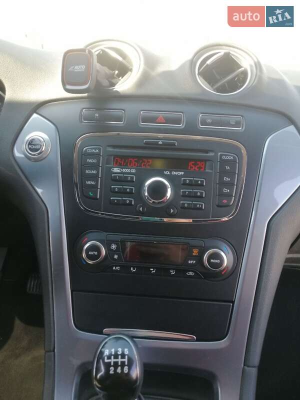 Седан Ford Mondeo 2011 в Виннице