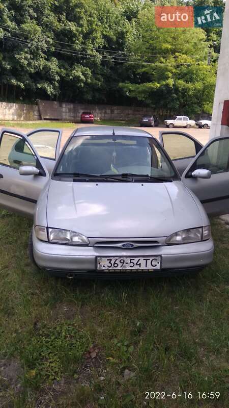 Хетчбек Ford Mondeo 1994 в Львові