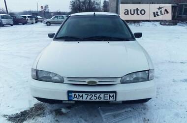 Хэтчбек Ford Mondeo 1993 в Коростене