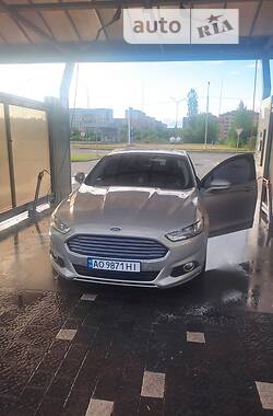 Седан Ford Mondeo 2015 в Ужгороде