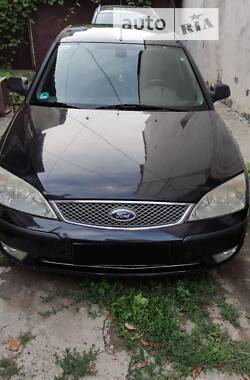 Хэтчбек Ford Mondeo 2004 в Черновцах