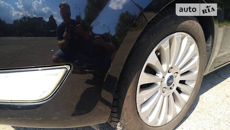 Седан Ford Mondeo 2010 в Киеве