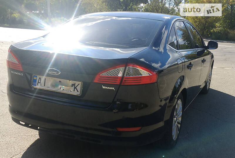 Седан Ford Mondeo 2010 в Киеве