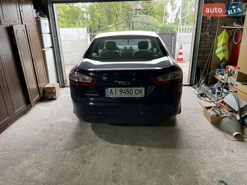 Седан Ford Mondeo 2012 в Білій Церкві