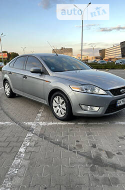Лифтбек Ford Mondeo 2010 в 