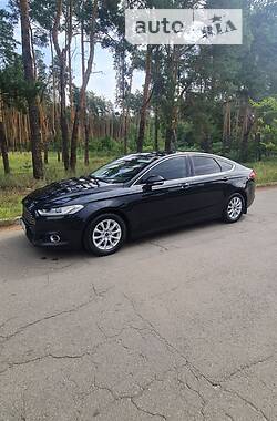 Хэтчбек Ford Mondeo 2015 в Киеве