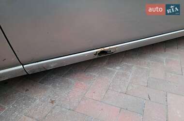 Лифтбек Ford Mondeo 2001 в 