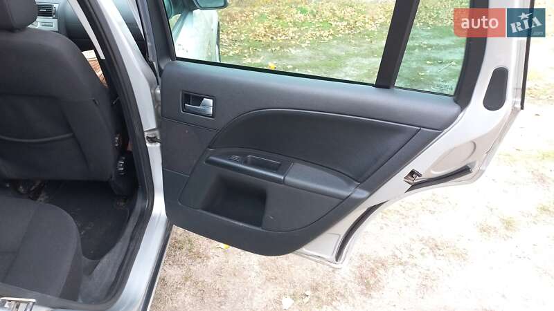 Універсал Ford Mondeo 2004 в Черкасах