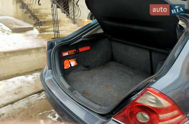 Хэтчбек Ford Mondeo 2005 в 