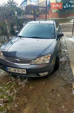 Хэтчбек Ford Mondeo 2005 в 