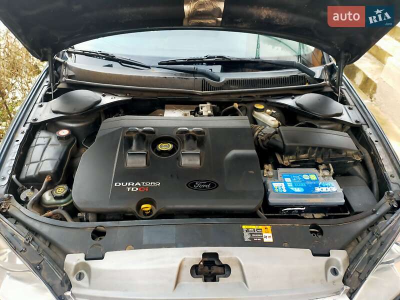 Хэтчбек Ford Mondeo 2005 в Львове