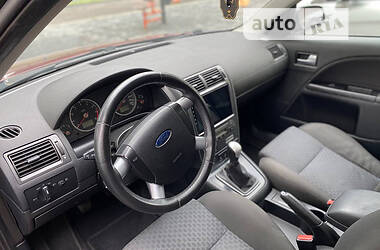 Лифтбек Ford Mondeo 2004 в 