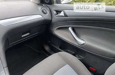 Универсал Ford Mondeo 2011 в 