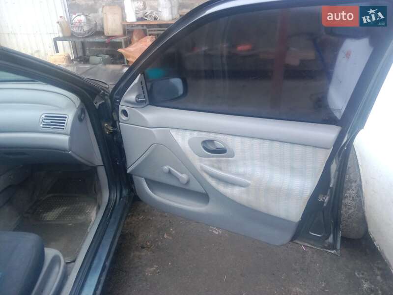 Седан Ford Mondeo 1993 в Василькове