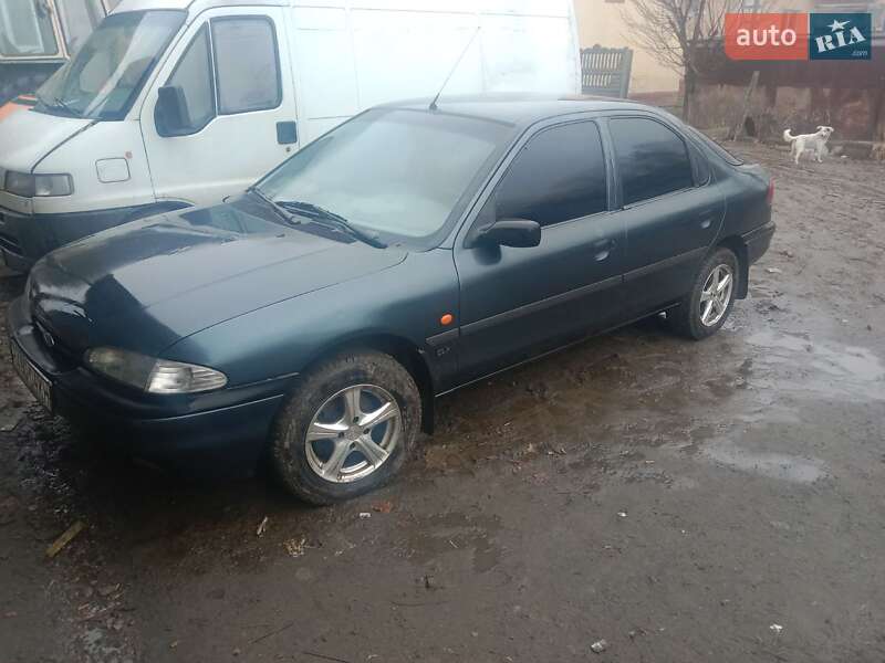 Седан Ford Mondeo 1993 в Василькове