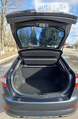 Лифтбек Ford Mondeo 2009 в 