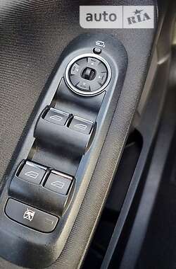 Лифтбек Ford Mondeo 2009 в 