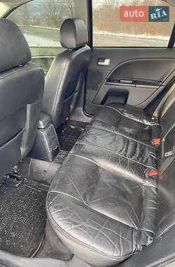 Лифтбек Ford Mondeo 2001 в 