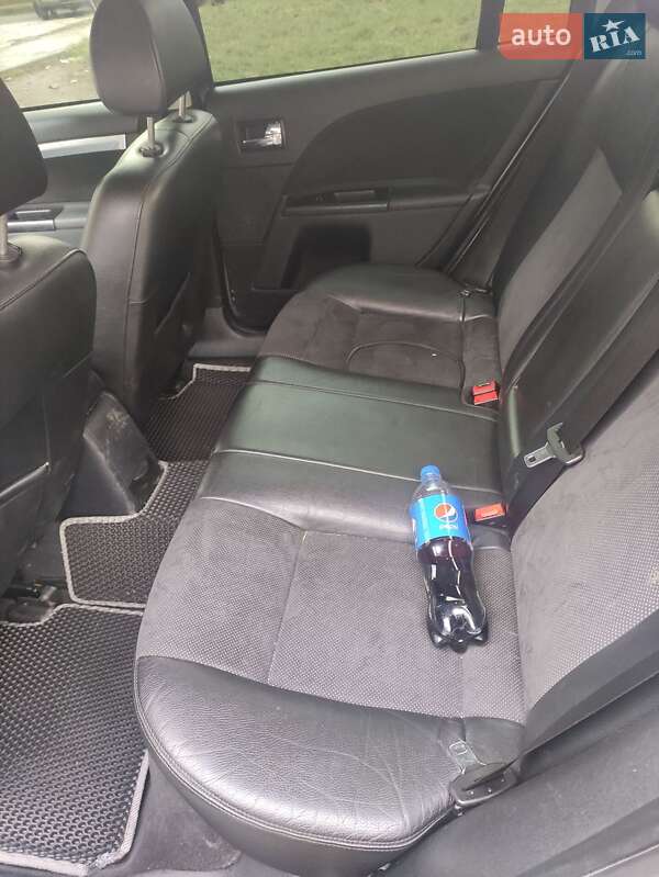 Седан Ford Mondeo 2005 в Первомайске фото 10 Седан Ford Mondeo 2005 в Первомайске