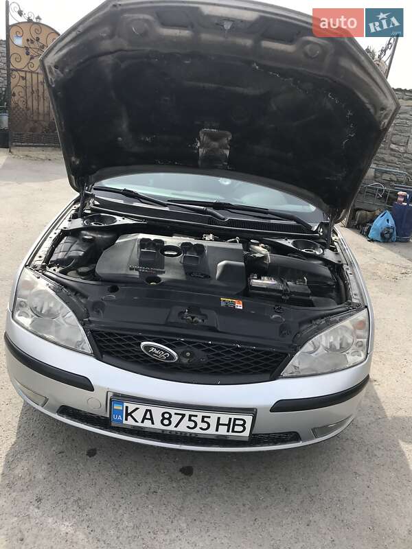 Лифтбек Ford Mondeo 2005 в Каменец-Подольском
